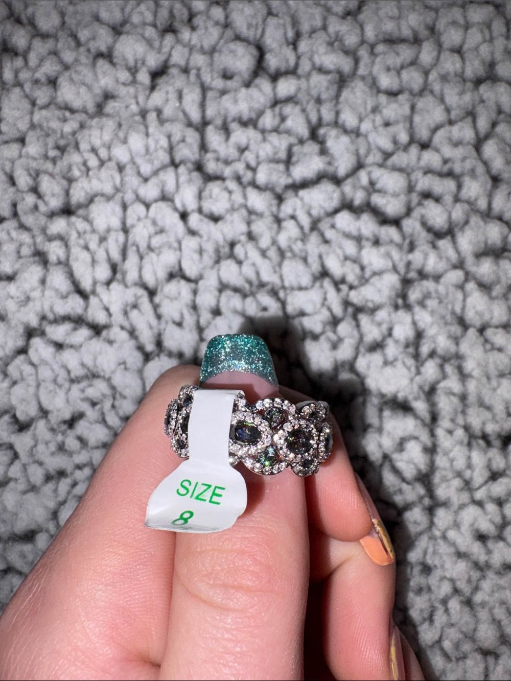bp Silver Floral Cluster Ring with Green Accents